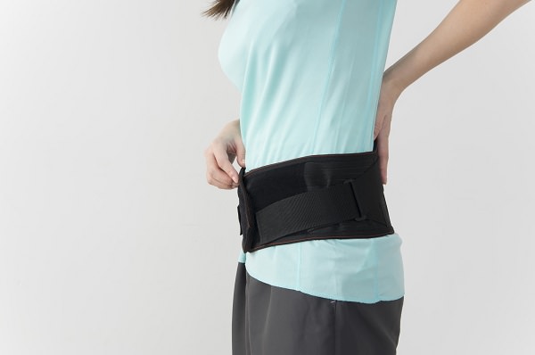 産後の腰痛:産後の姿勢と休息