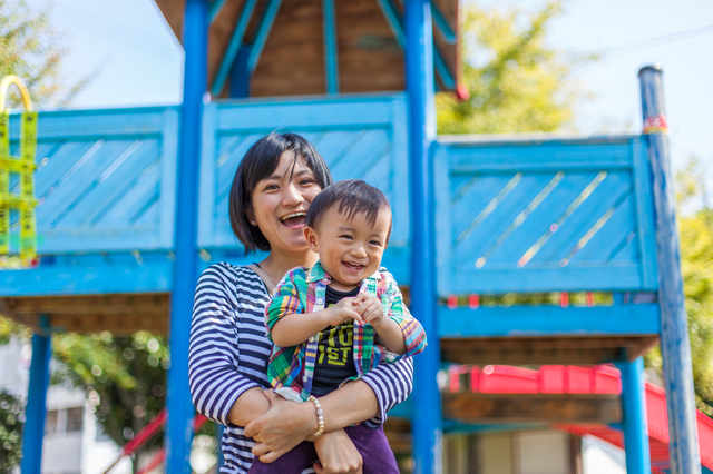 楽しそうな親子