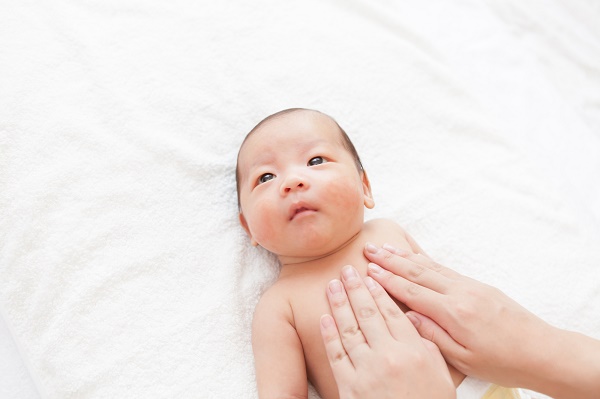 ベビーマッサージ写真2