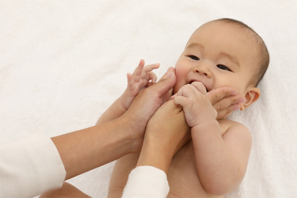 【今だけ10%OFF】お子さまのあせも・おむつかぶれ・日焼けにカレンデュラオイルをご紹介!